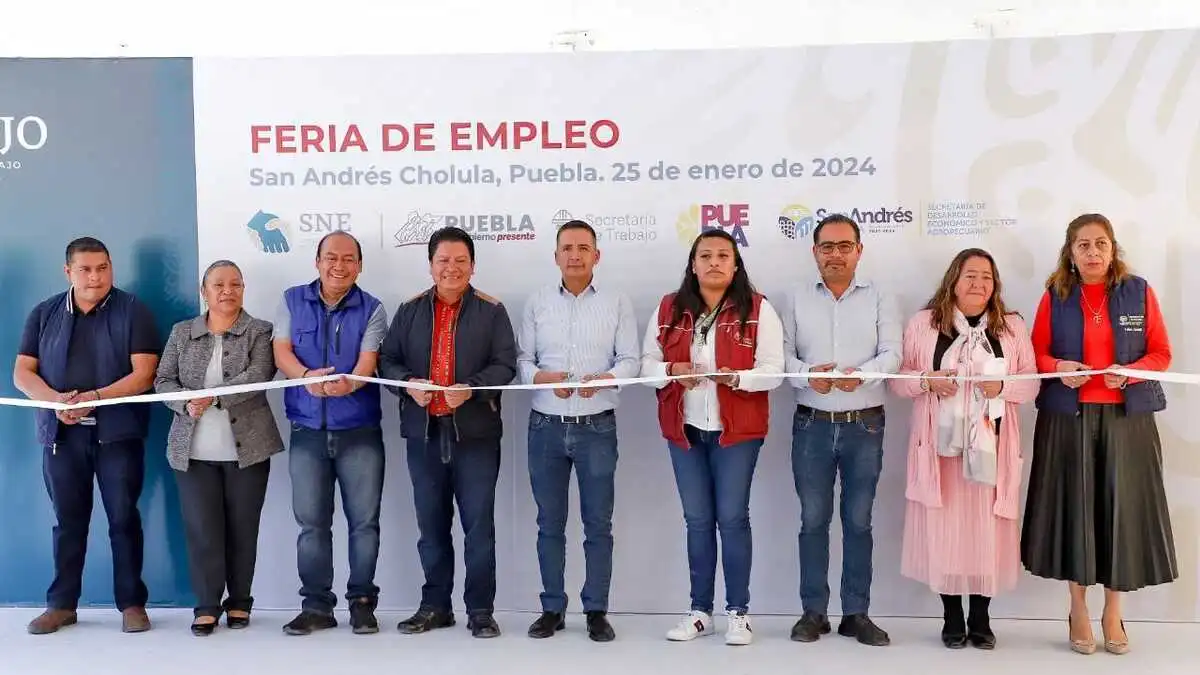 Ayuntamiento de San Andrés Cholula Y Secrertaría de Trabajo realiza primera feria del empleo
