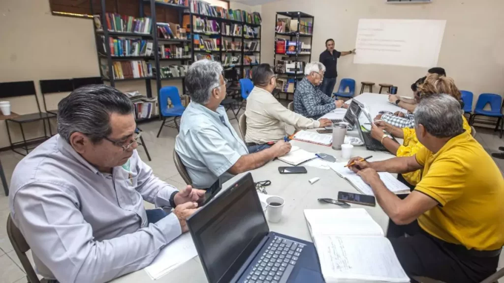 Talleres intensivos para docentes