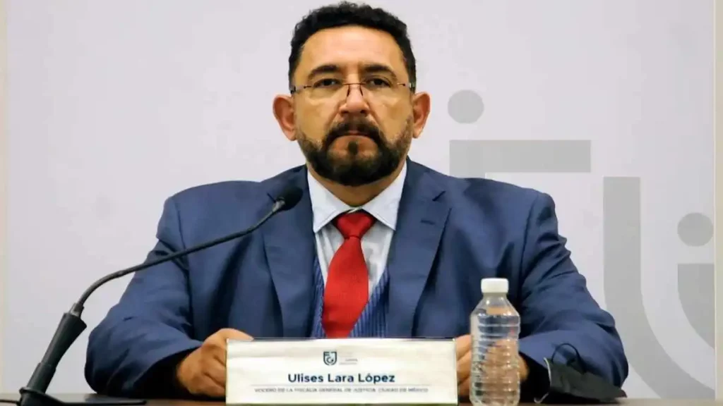 Ulises Lara, Físcal de la CDMX consigue Licenciatura en menos de 24 horas