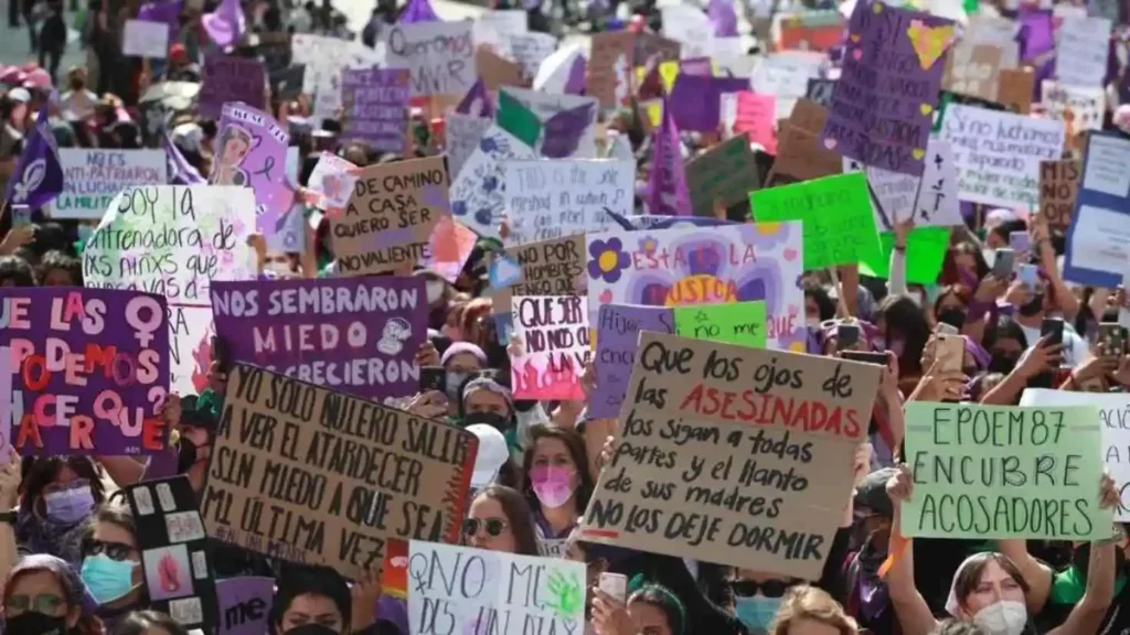 Colectivos feministas se preparan para el 8M en Puebla