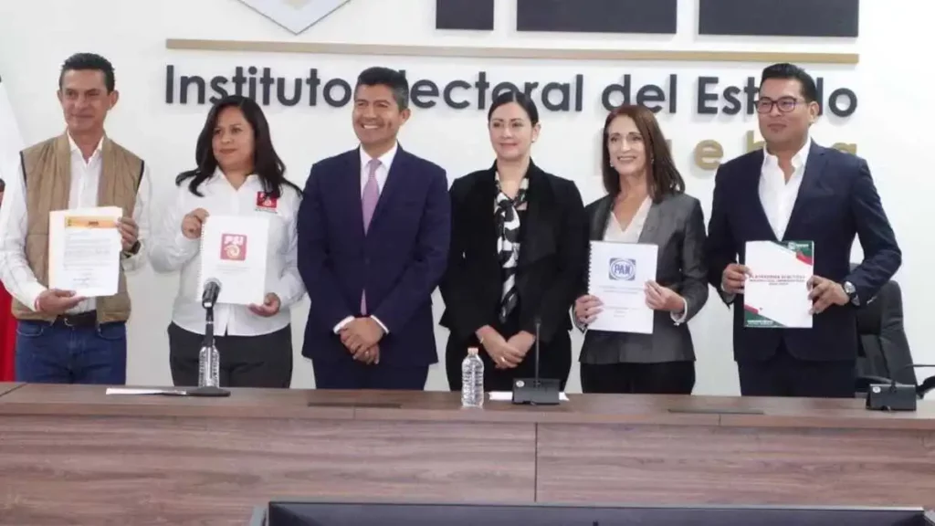 Lalo Rivera presenta Plataforma Electoral ante el IEE