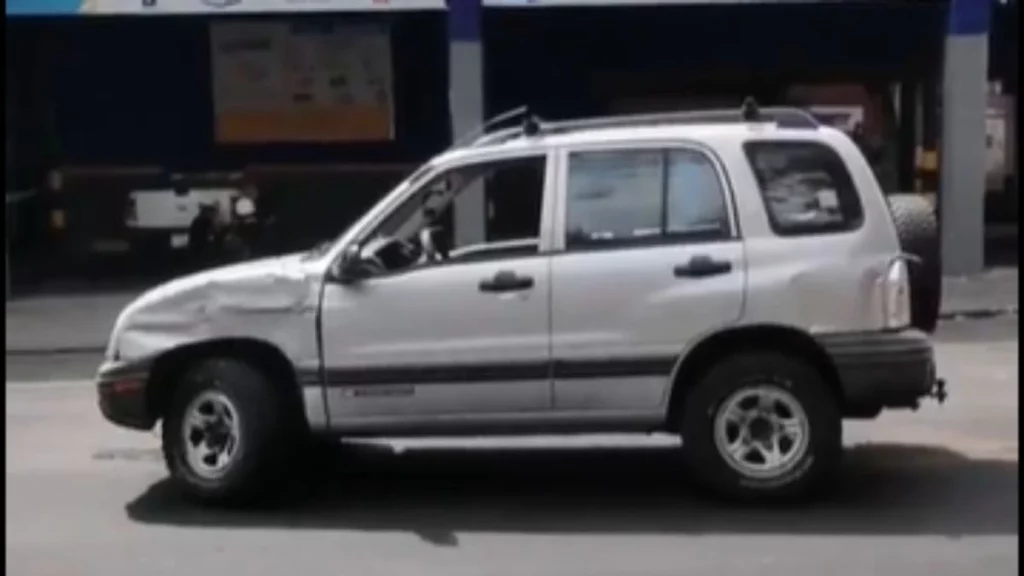 Esta es la camioneta contra la que chocó la unidad de transporte público