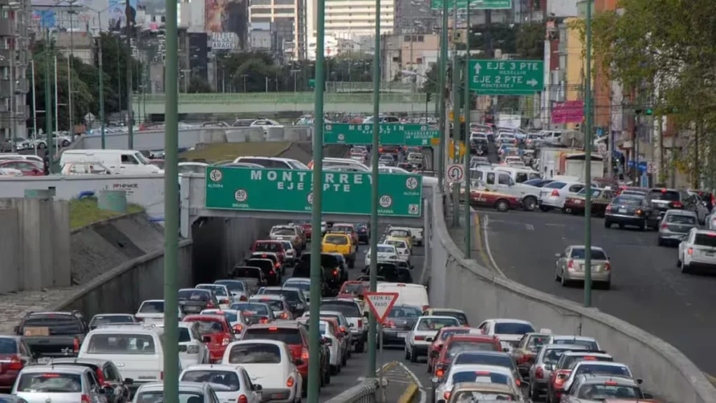 Hoy no Circula 25 de febrero: continua contingencia ambiental