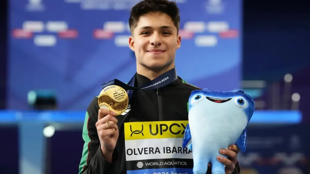 Osmar Olvera, el mexicano campeón del mundo en el Mundial Acuático de Doha 2024