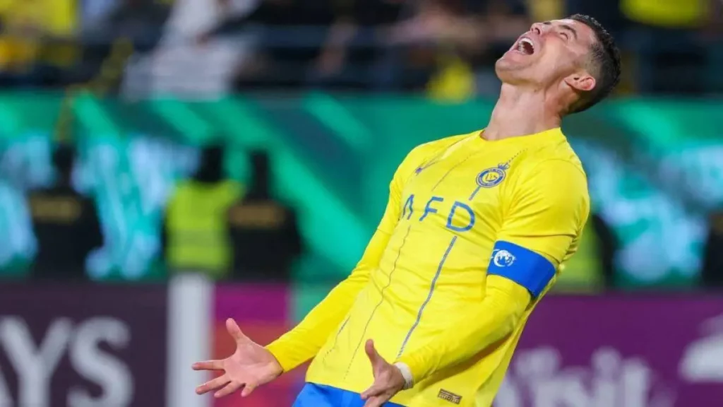 ¡Terrible falla de CR7 deja al Al Nassr fuera de la Champions League Asiática! VIDEO