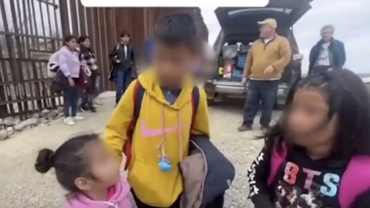 Niños poblanos abandonados por pollero en frontera están en albergue de Nueva York