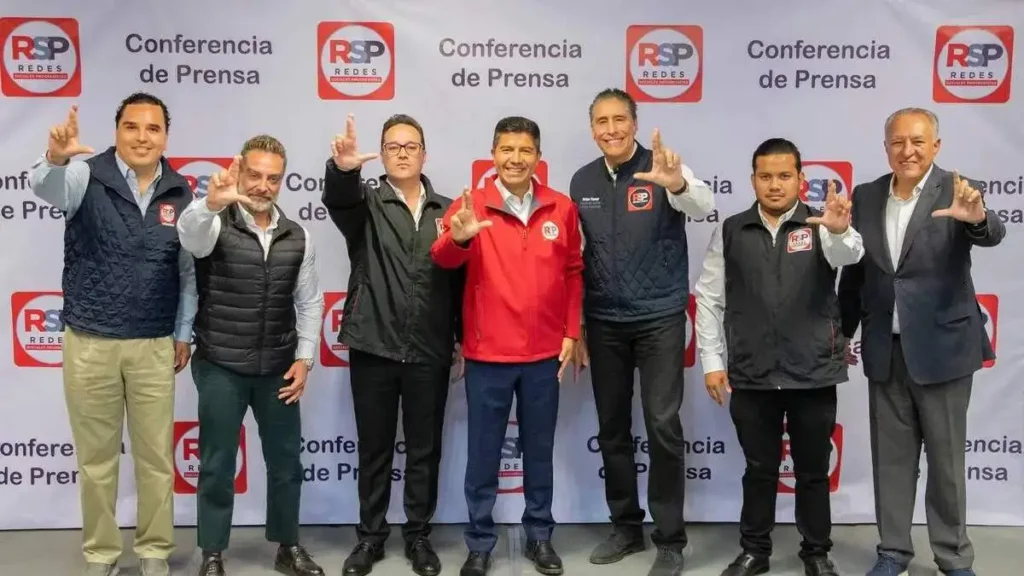 Eduardo Rivera suma a Redes Sociales Progresistas a su equipo