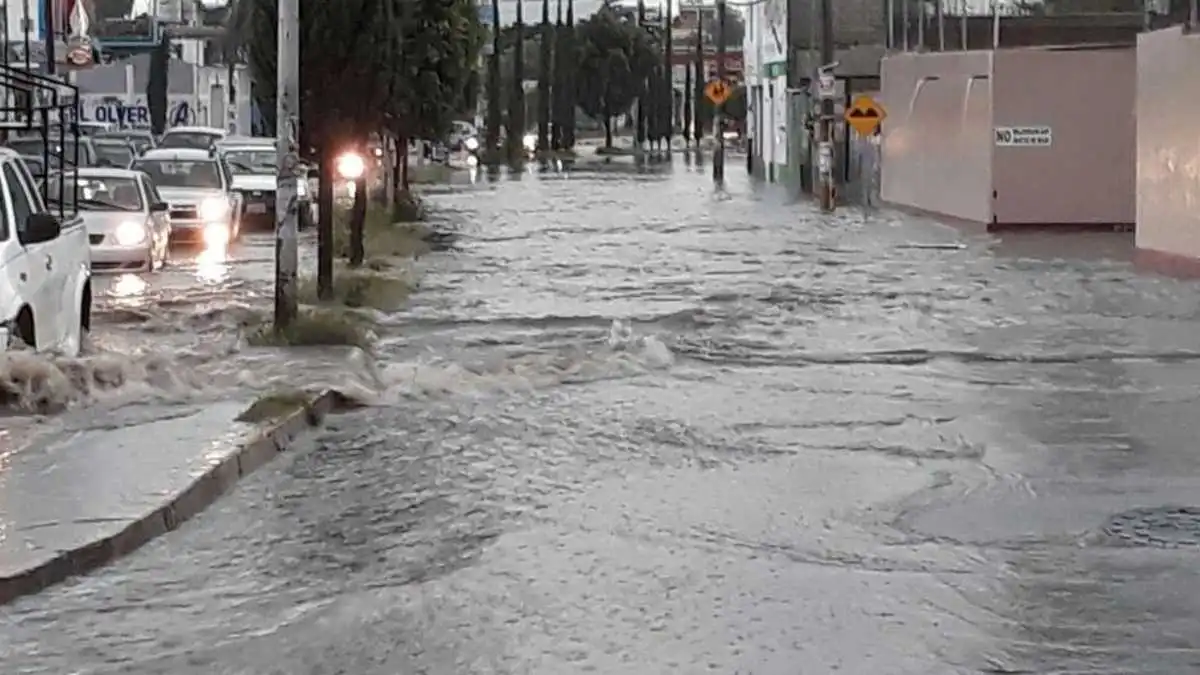 Inundaciones y granizo Azotan Puebla la tarde del domingo