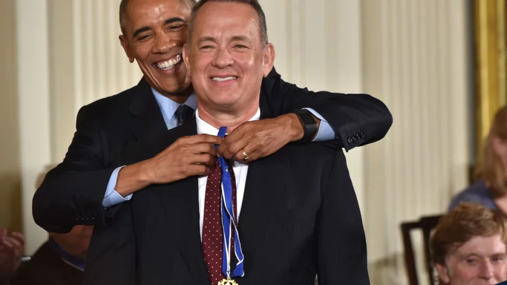 Barak Obama condecoró a Tom Hanks