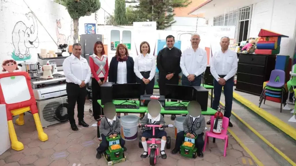 SEDIF equipa dos CAIC en Puebla: 300 niños beneficiados