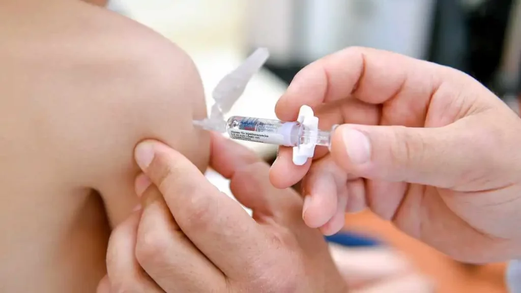 La Secretaría de Salud extendió la campaña de vacunación.