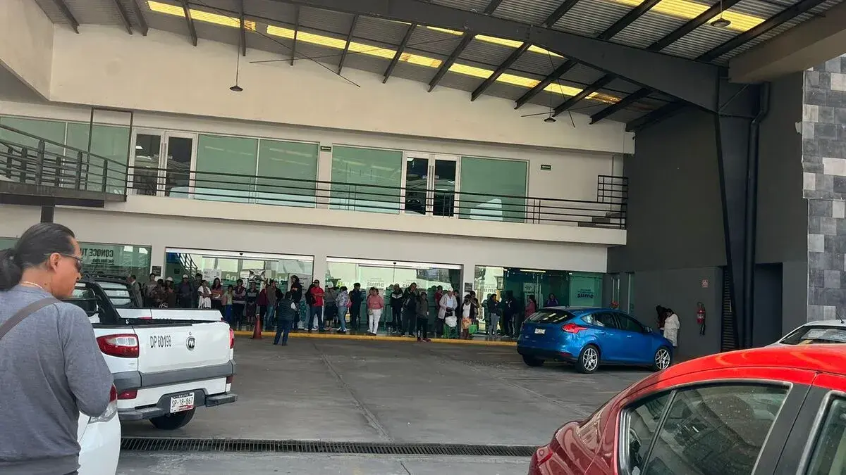 Antorcha Campesina bloquea Agua de Puebla por falta de servicio
