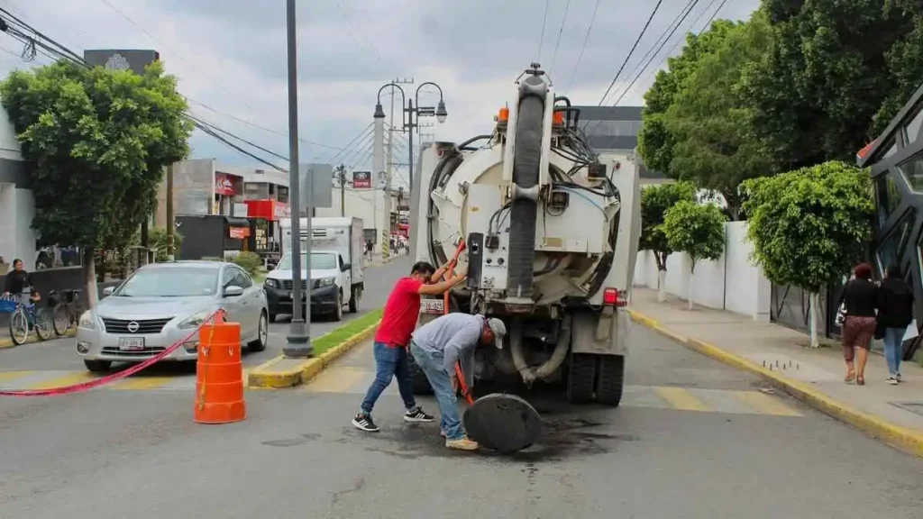 Avenida 5 de Mayo de San Andrés Cholula cerrada por obras