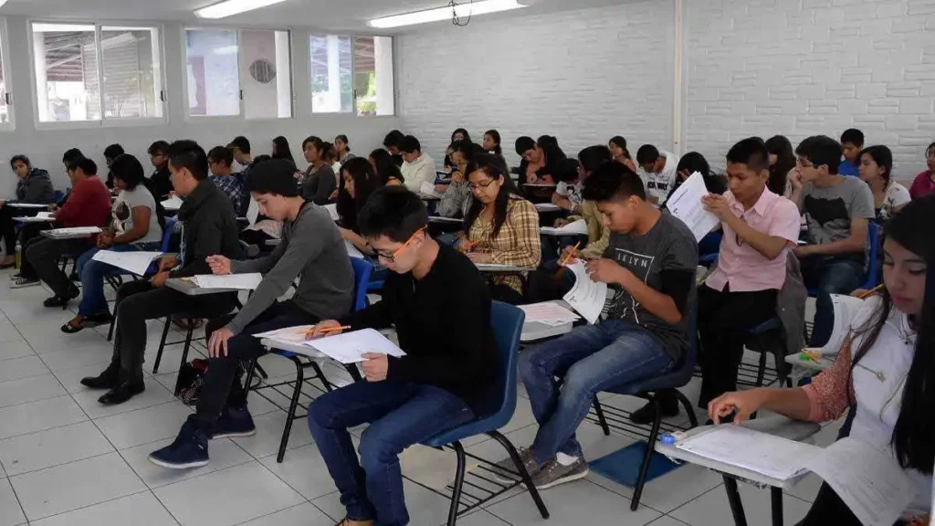 Escuelas incorporadas a la BUAP ofrecen miles de Becas