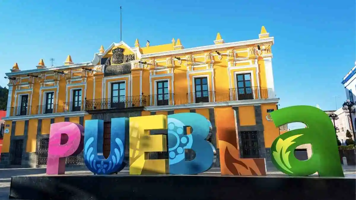 Colonias en las que no debes rentar en Puebla si eres estudiante foráneo