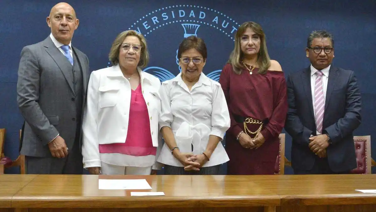 Rectora Lilia Cedillo ratifica a directora de Contaduría BUAP