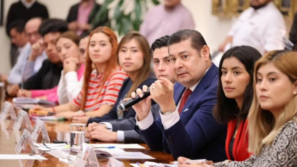 Alejandro Armenta impulsa a la juventud como agentes de la transformación