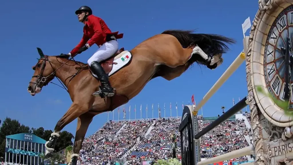 México se retira de la final de salto ecuestre en París 2024