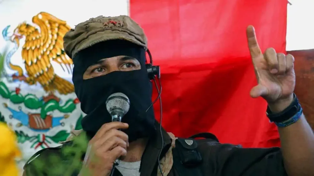 Líder del Ejército Zapatista arremete contra López Obrador