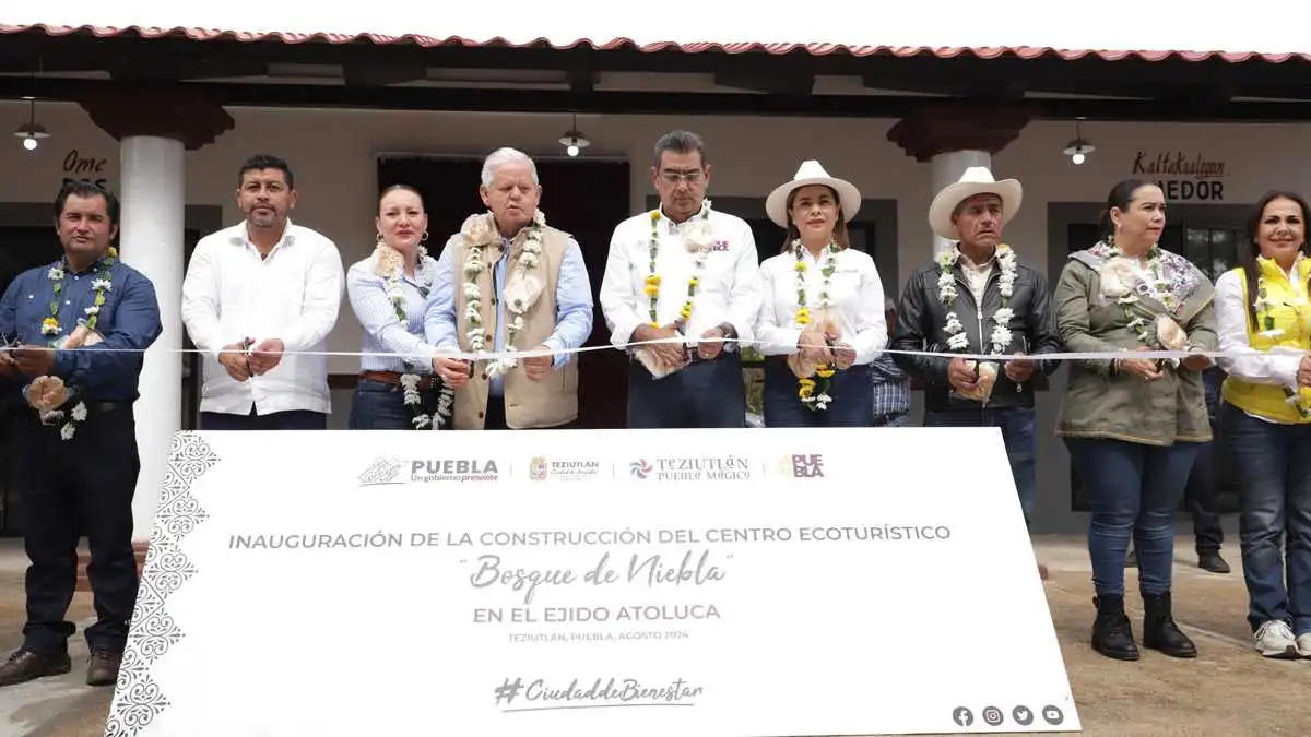 Sergio Salomón inaugura central de abasto en Teziutlán