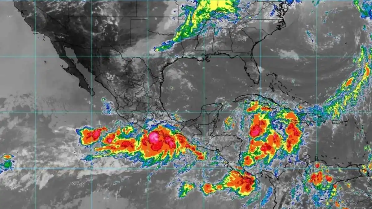 ¡Alerta! Huracán John toca tierra en Oaxaca y Guerrero