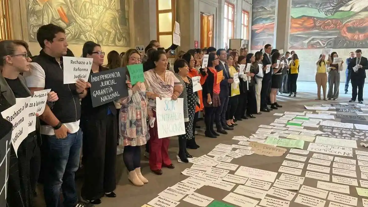 Trabajadores de la Suprema Corte inician paro indefinido en protesta por la Reforma Judicial