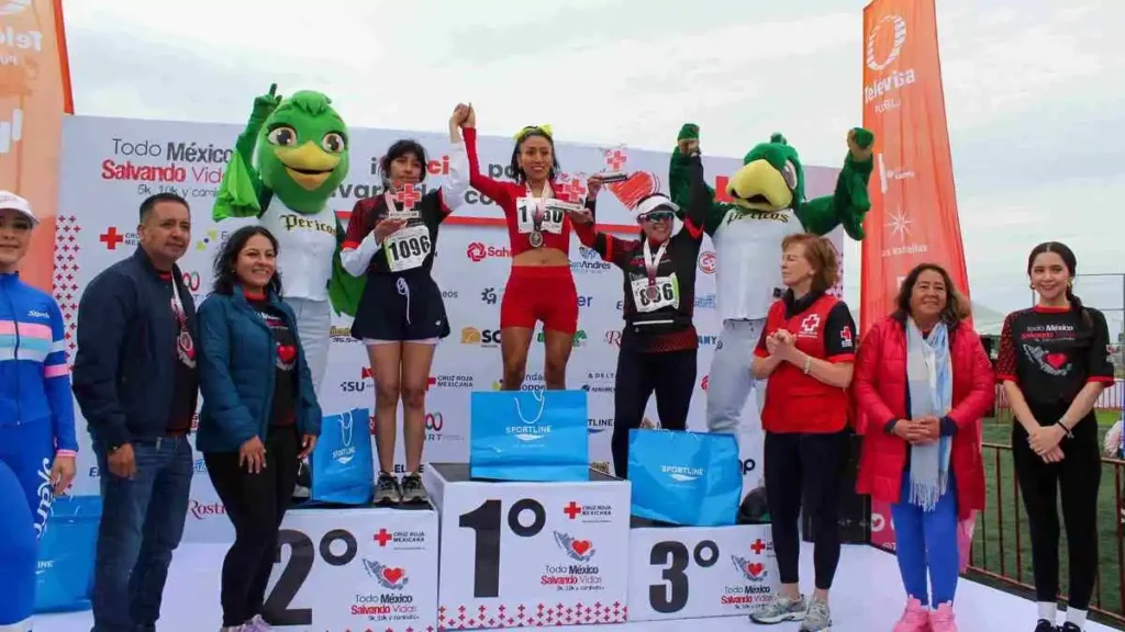 San Andrés Cholula celebra carrera para apoyar a la Cruz Roja