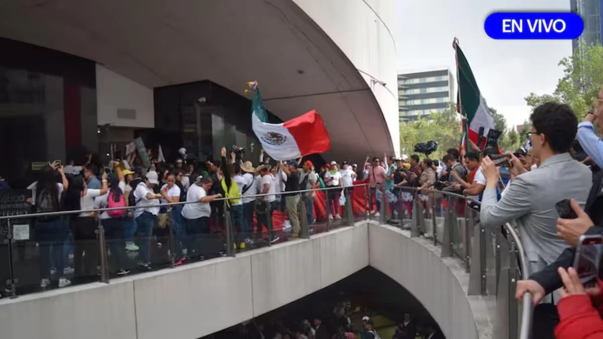 ¡Portazo en el Senado! Manifestantes intentan frenar Reforma Judicial