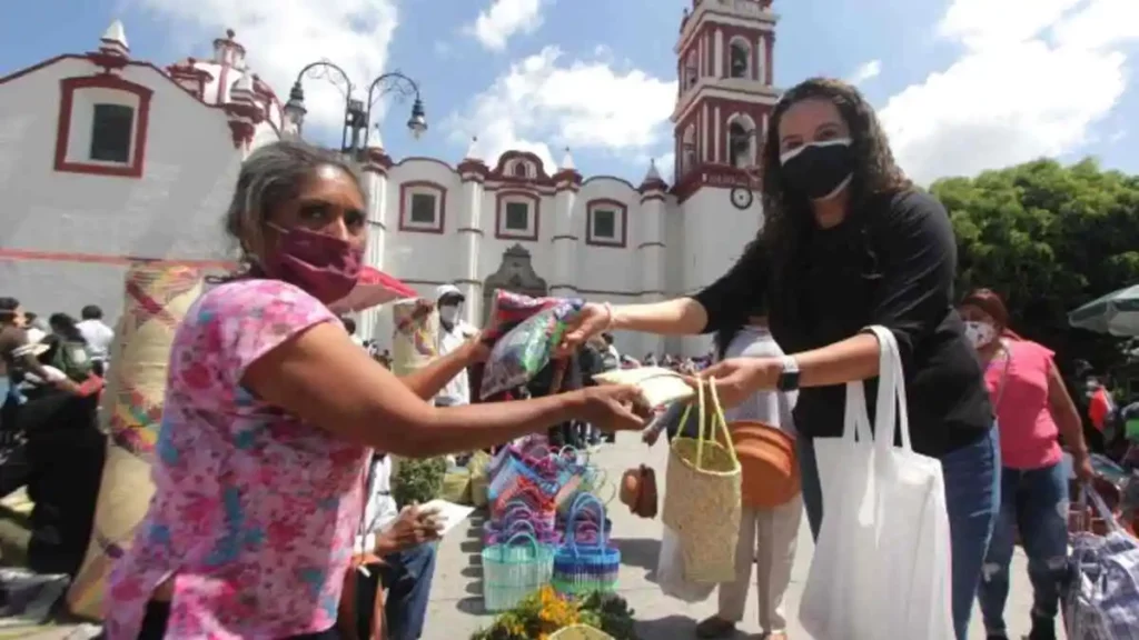 Trueque en Cholula: Tradición que une a artesanos de todo México