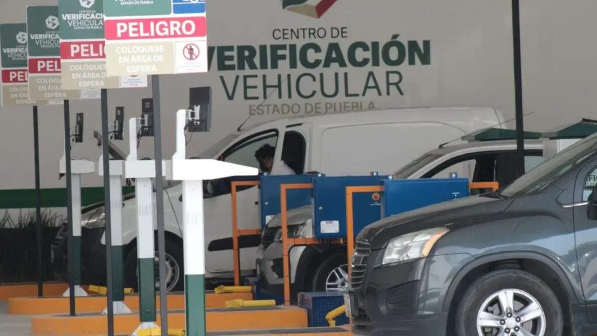 Puebla suspende radares para vehículos sin verificación