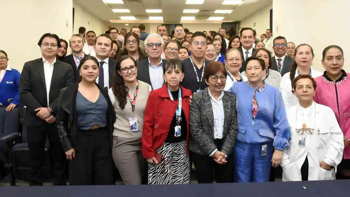 Lilia Cedillo preside Informe del Hospital Universitario de Puebla