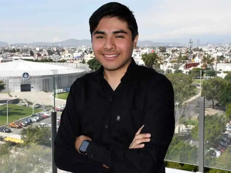 Estudiante BUAP gana primer lugar en el concurso de IA