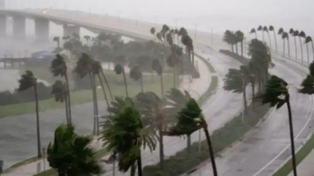 Huracán Milton amenaza Florida, hay evacuaciones masivas