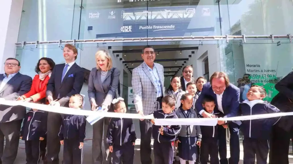 Reinauguran La Constancia Mexicana en Puebla con exposición de Mafalda