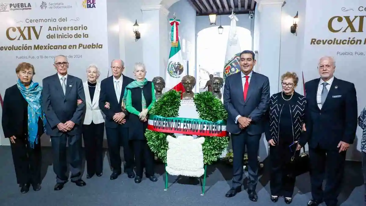 Sergio Salomón encabeza ceremonia del Aniversario de la Revolución Mexicana