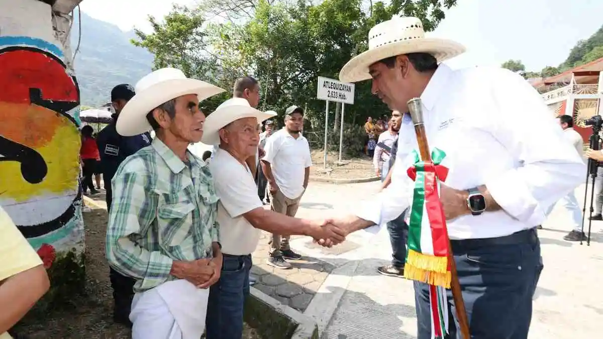 Sergio Salomón impulsa progreso en Tuzamapan