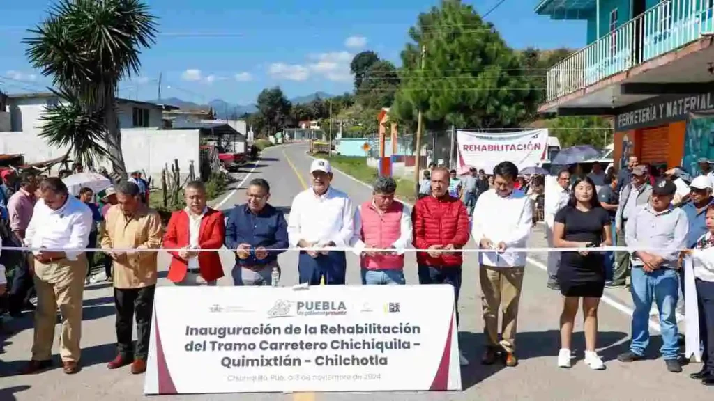 Sergio Salomón inaugura tramo Chilchotla - Quimixtlán - Chichiquila