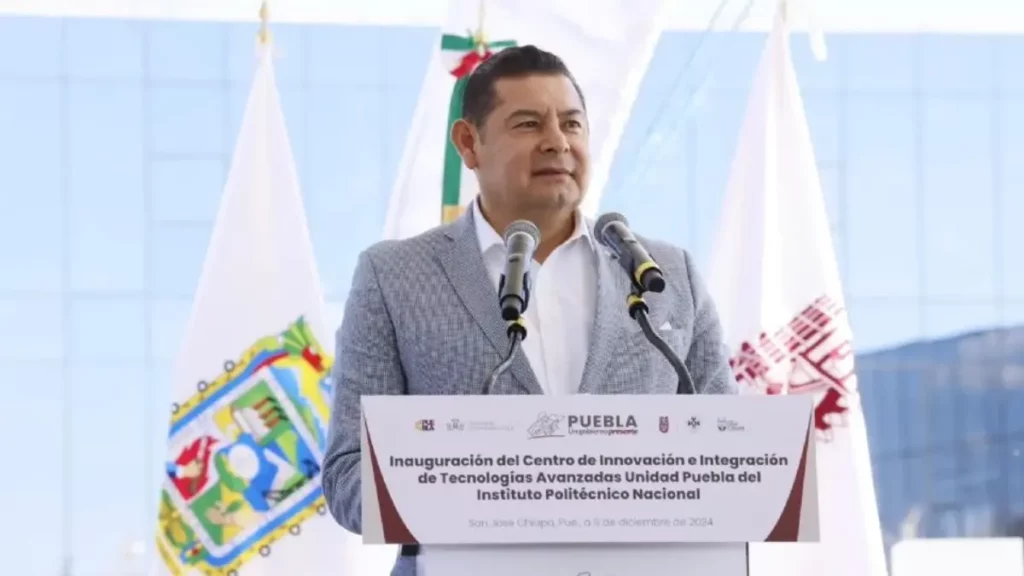 Alejandro Armenta Gobernador Constitucional del Estado de Puebla