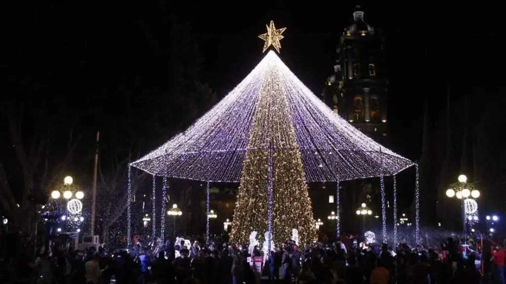 Árboles de Navidad en Puebla, ¿Cuál es el más bonito?