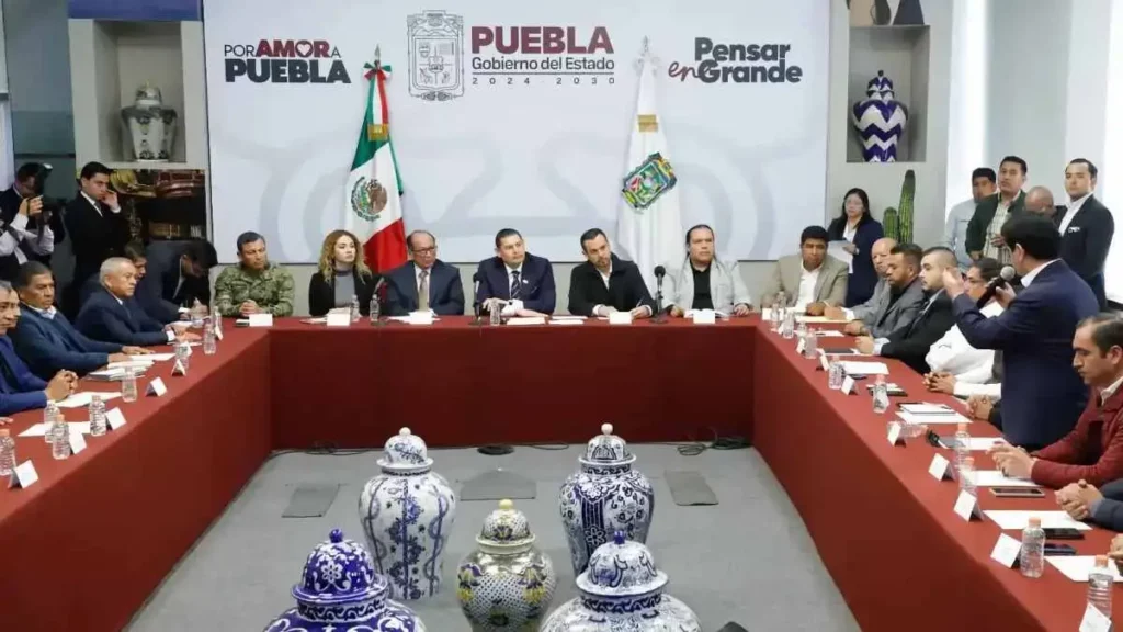 Alejandro Armenta destaca claves para la gobernabilidad en Puebla