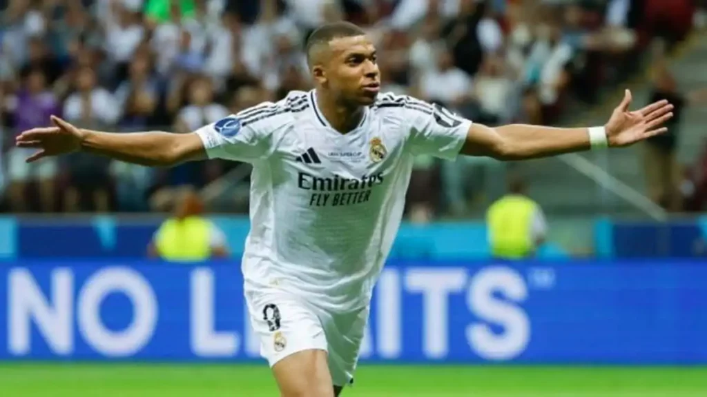 Mbappé hace su mejor gol con el Real Madrid y enciende al Bernabéu