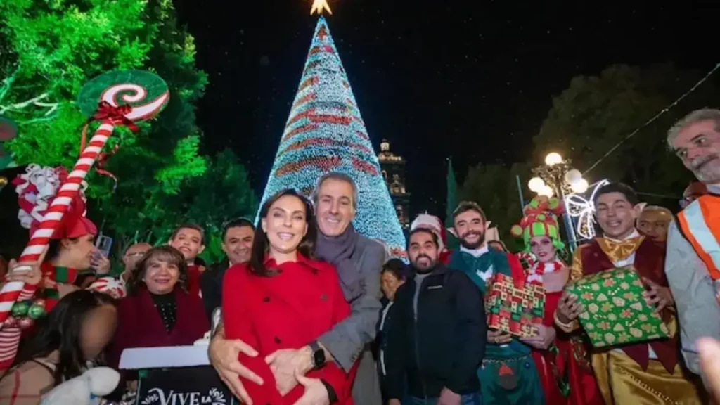 Pepe Chedraui enciende el árbol navideño con un gran espectáculo