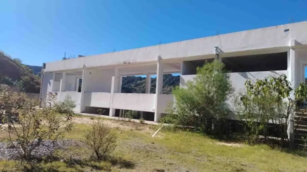 Retoman campus abandonado de la BUAP en Coyomeapan