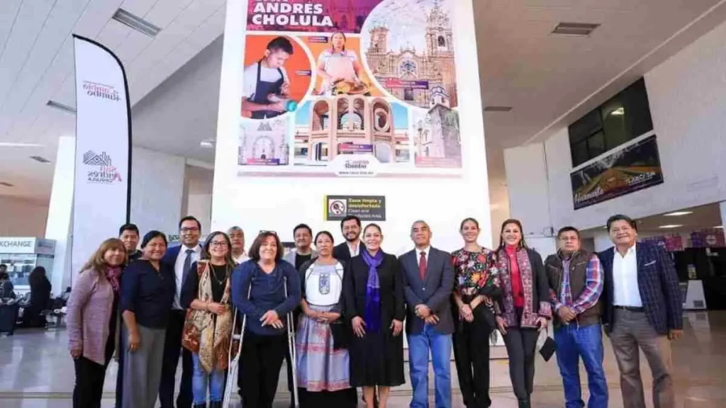 San Andrés Cholula estrena Muro Cultural en el Aeropuerto de Puebla