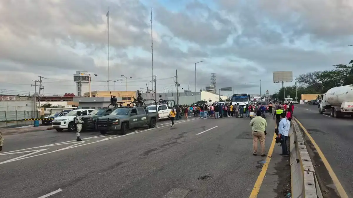 Familiares exigen respuestas y la Fiscalía confirma 7 muertos en el CRESET de Tabasco