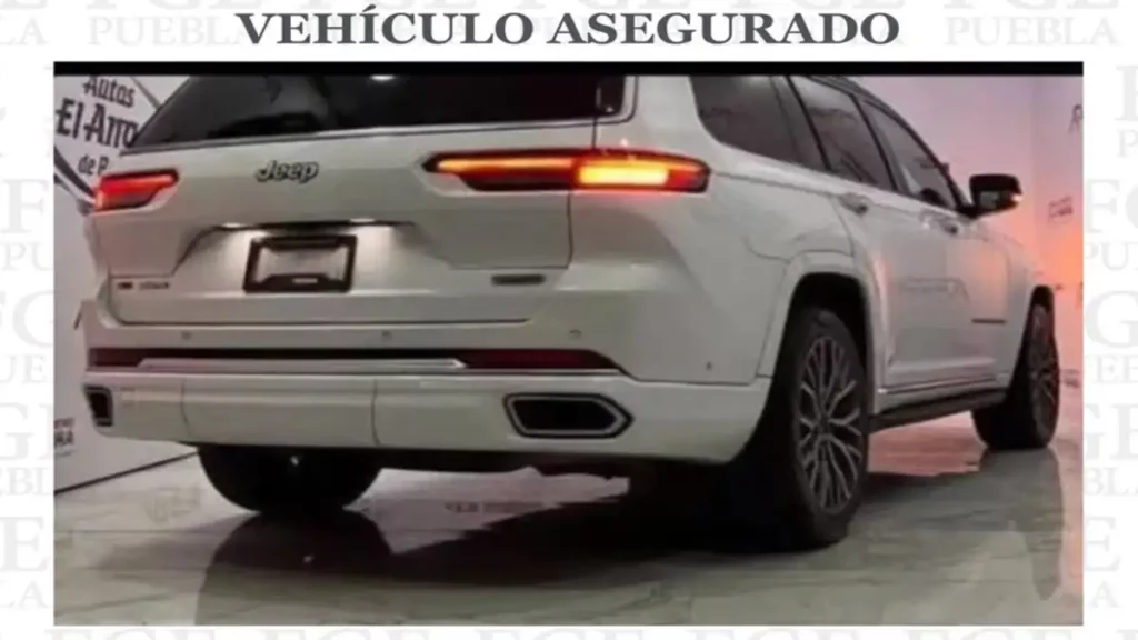 Fiscalía de Puebla asegura camioneta robada ofertada en agencia automotriz