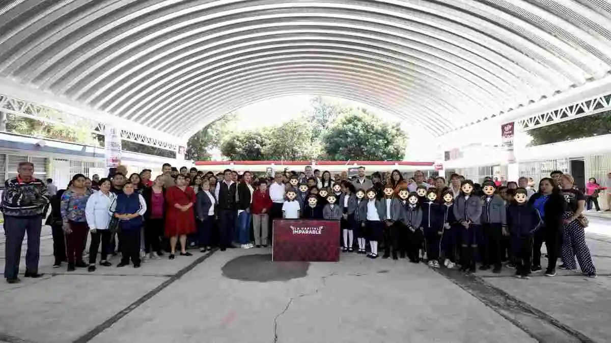 Chedraui entrega techado escolar en la colonia Tierra y Libertad