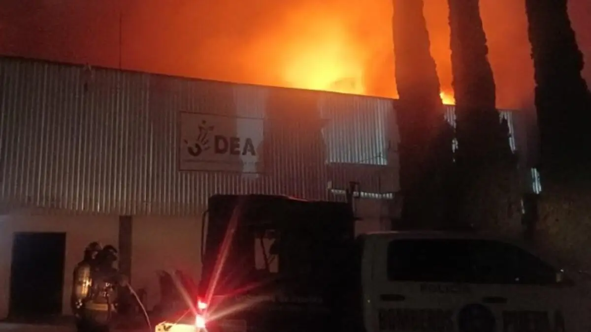 Devastador incendio en Chachapa consume recicladora