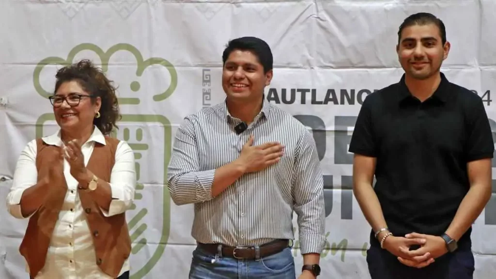 Presentan a los Leones de Cuautlancingo: equipo de cachibol de adultos mayores