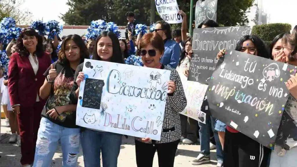 Reconoce Lilia Cedillo logros de la Preparatoria Alfonso Calderón Moreno